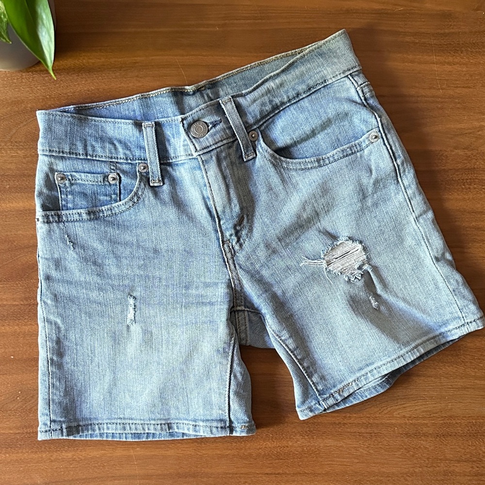 Levi’s 501 Red Tab Light Blue Mid Length Denim Women Shorts Size 24